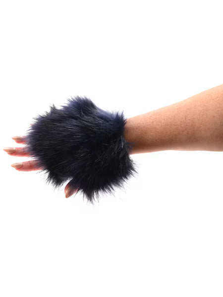 SPIKED GLOVE
